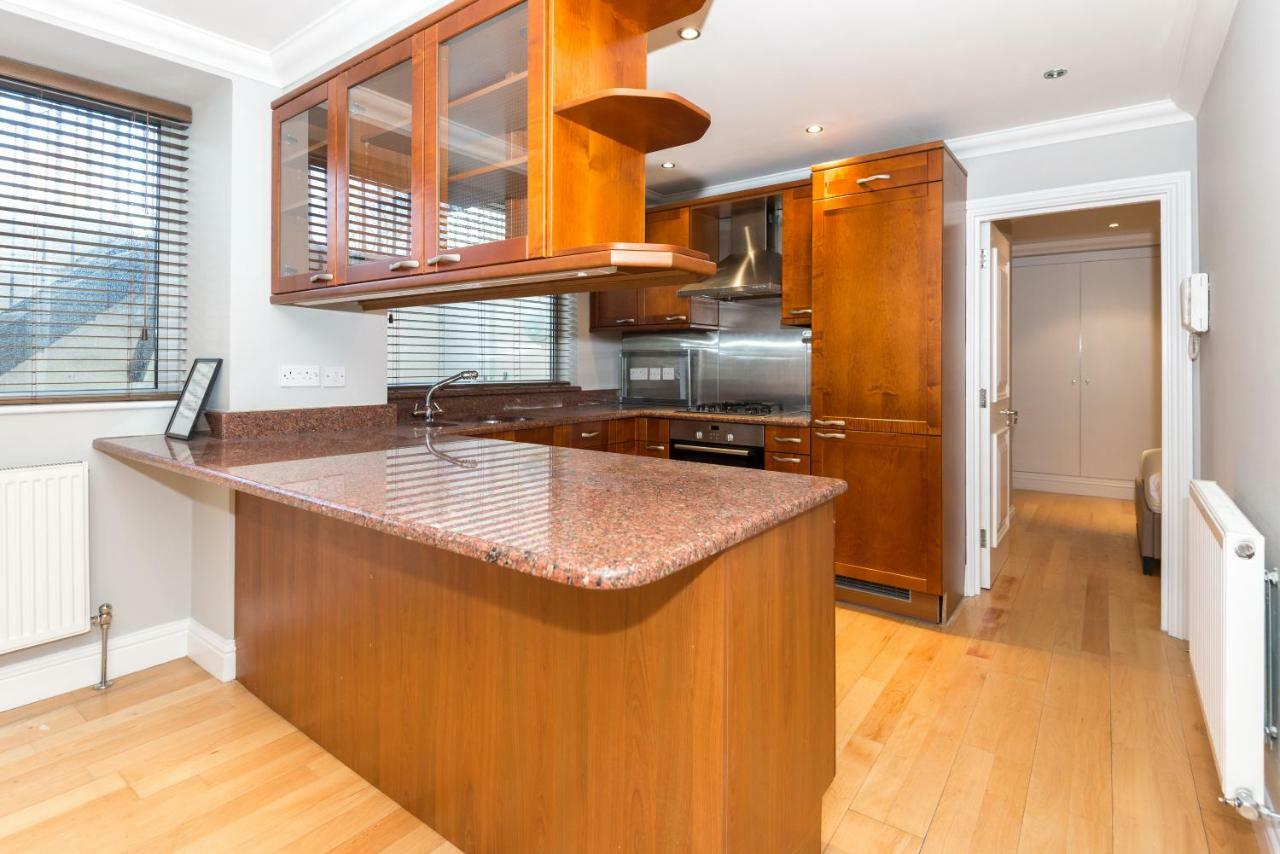 One Bedroom Hyde Park Apartment London Exteriör bild
