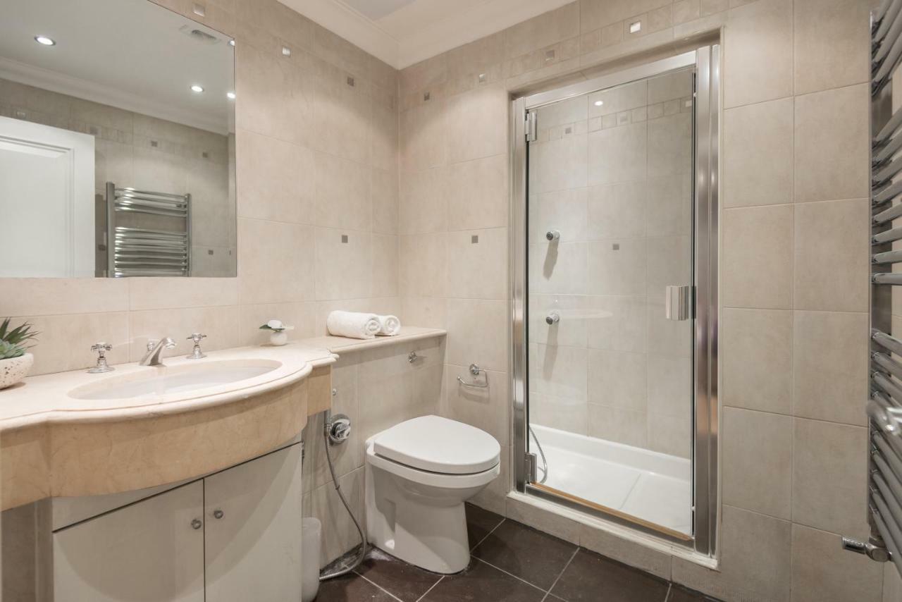 One Bedroom Hyde Park Apartment London Exteriör bild