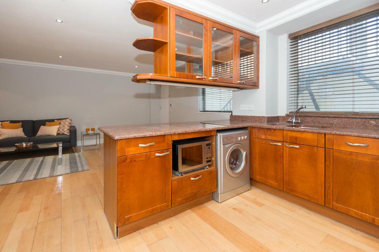 One Bedroom Hyde Park Apartment London Exteriör bild
